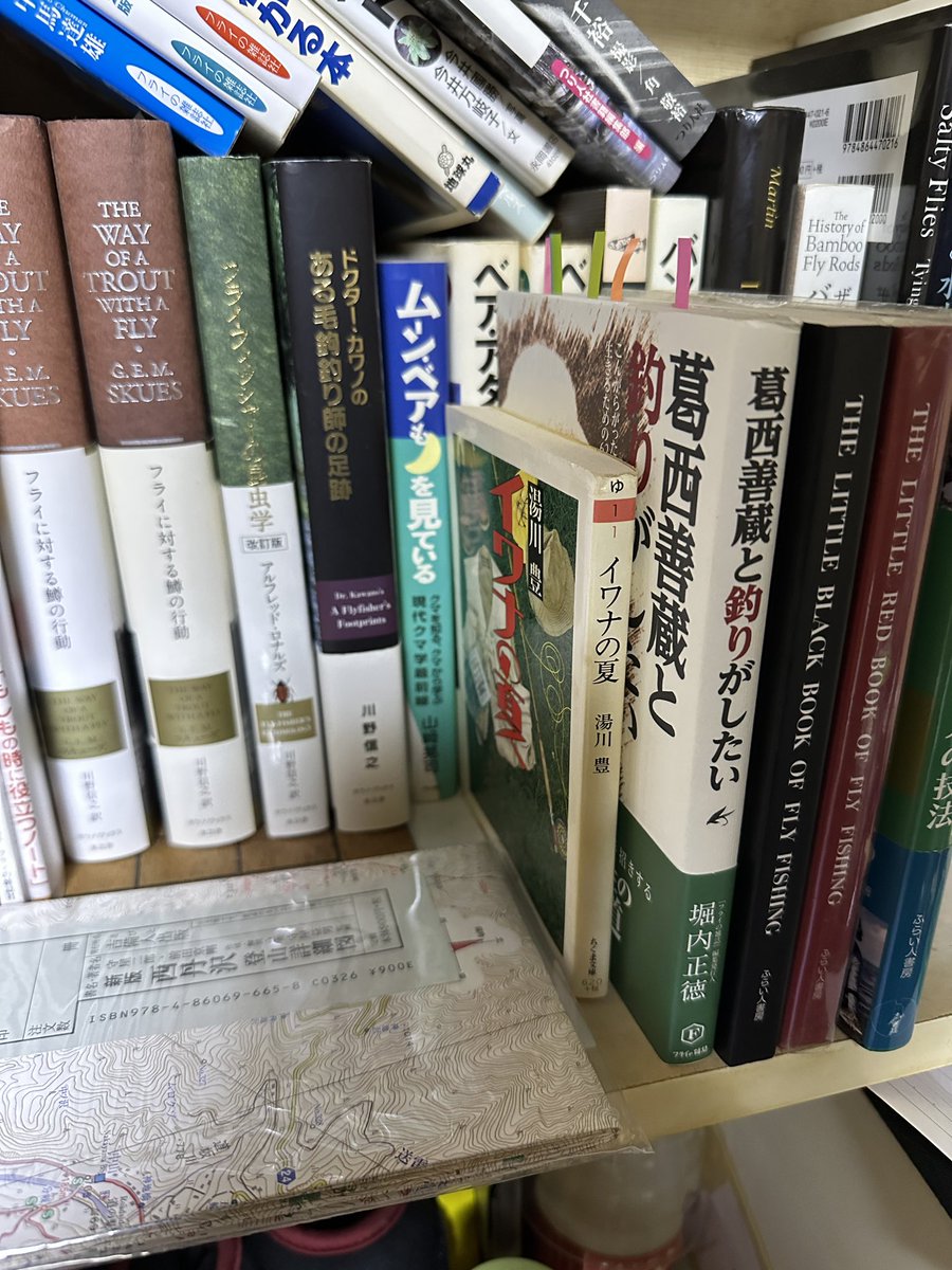 taks1122's tweet photo. 師の旧友、湯川豊氏のご冥福をお祈りいたします。お会いした際には興味深いお話をよく聴かせていただきました。同じ棚に並ぶ川野先生も、いつも穏やかでしたがライズの話になると…そんなことを思い出しながらの5コース2回目の投与。帰りの麻辣刀削麺に咽せながら生を感じた日でした。 https://t.co/x6cLNhNMSE