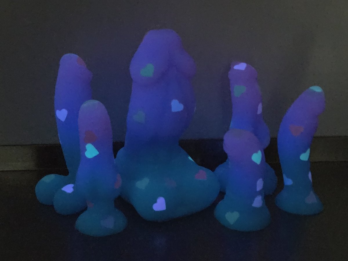 GroveFantasy's tweet photo. Bi pride confetti pours coming tomorrow night! https://t.co/eHkqEhKSKO