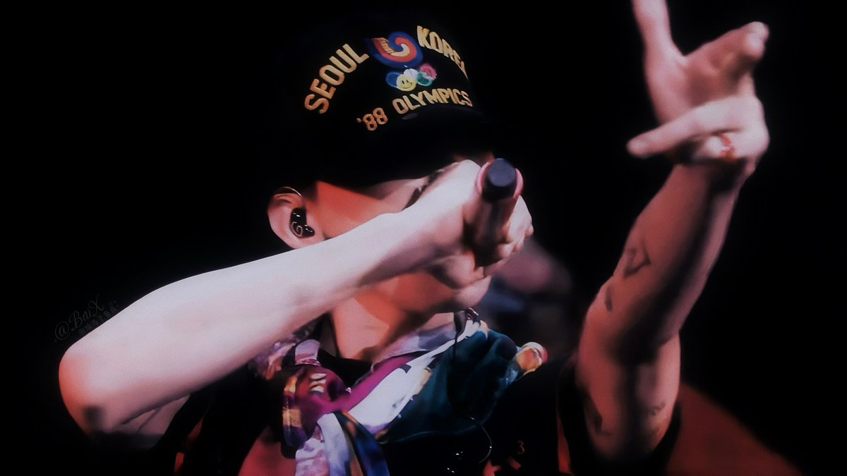 BaiX08180928's tweet photo. #GDRAGON https://t.co/Gv9qBueLFS