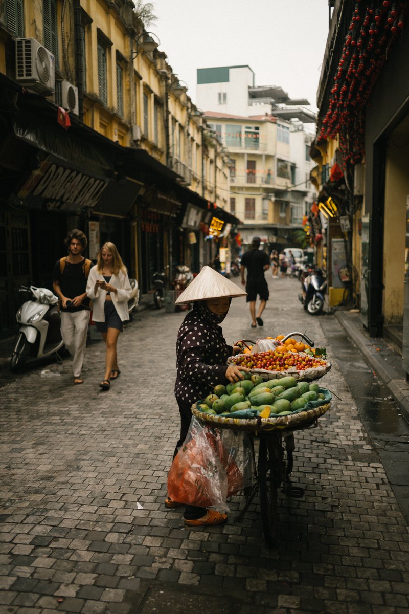 Mikuma1998's tweet photo. Street Photography in Vietnam https://t.co/fHR9FHGP6n