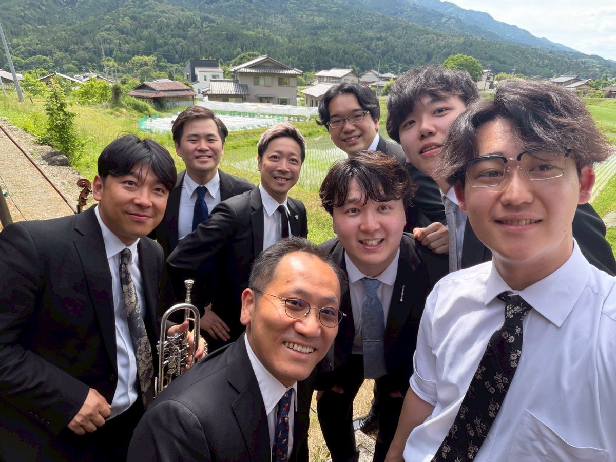vntakuya's tweet photo. 今年も田中千香士音楽祭に参加させていただきました！🎻

最高の景色と美味しいご飯、空気、豊かな自然に囲まれた加子母での朝から晩まで音楽漬けの5日間幸せでした！音楽祭を支えてくださる村の方々の温かいサポートにも心から感謝です！加子母ロス、

#明治座クラシックコンサート
#田中千香士音楽祭 https://t.co/iB1QQMMrIZ