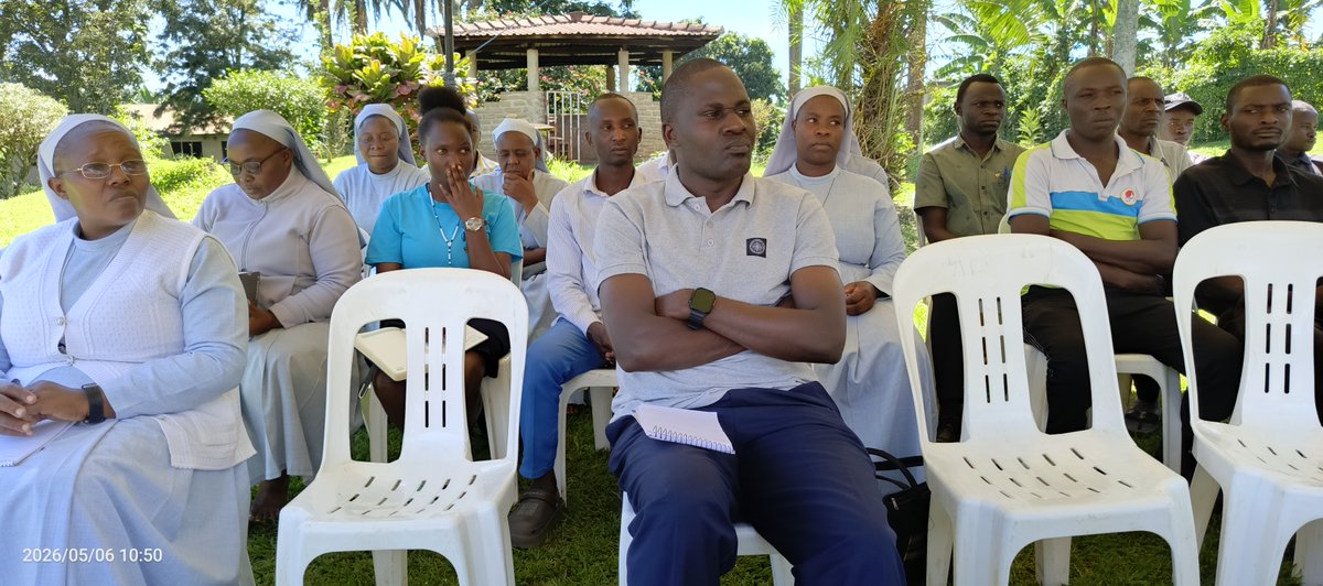 rwebitaba's tweet photo. Field Day at the residence of the Bishop Dr. Robert Muhiirwa of the Catholic Bishop of Fort portal at Virika in Fortportal Tourism City @Tamu50347230 https://t.co/Ji5p5FJTXR