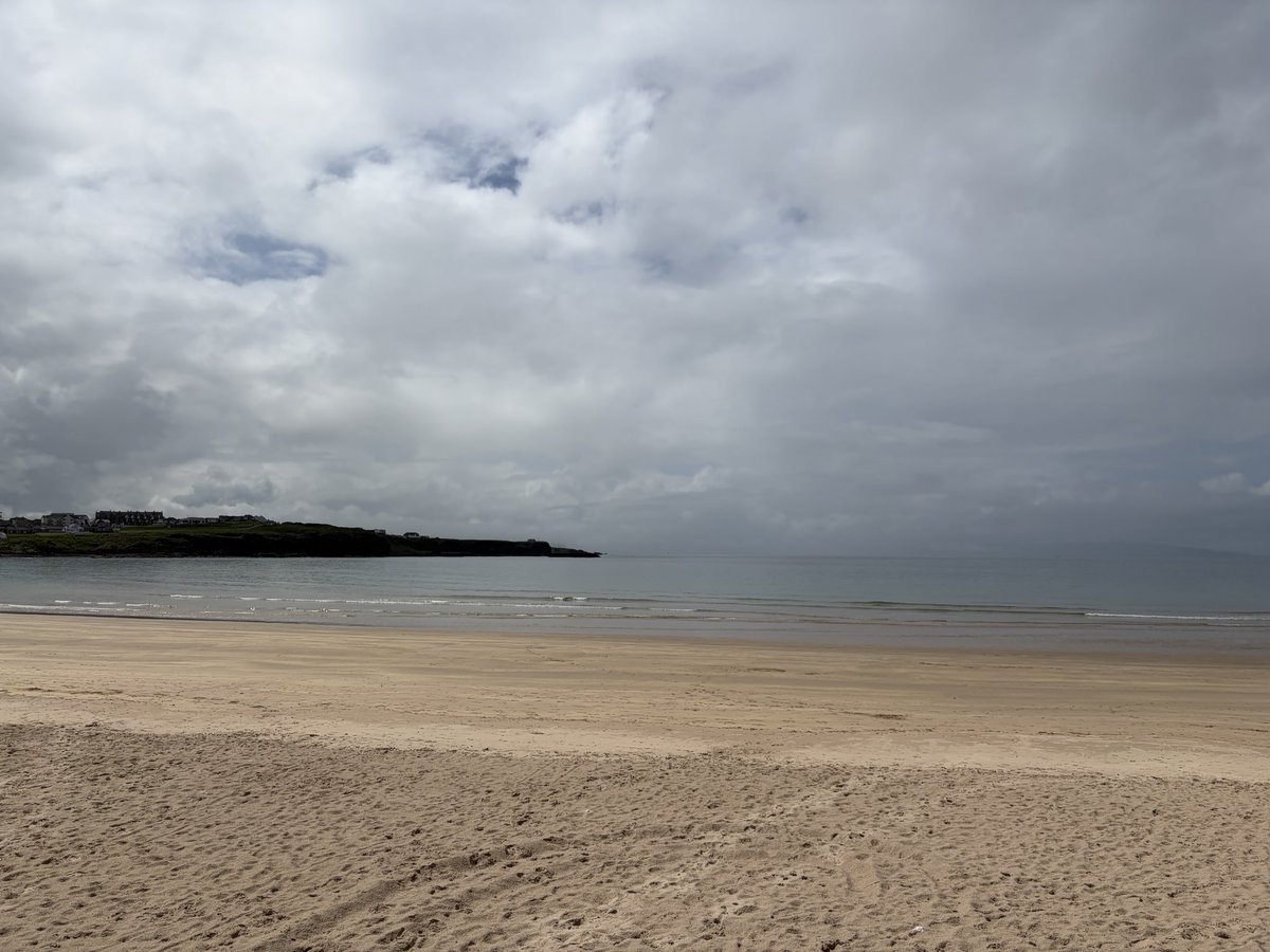 TweeterofWit's tweet photo. Portrush looking washed clean after yesterday’s massive thunderstorm; more clouds building to the west… 🌊⛅️💙
@bbcniweather @barrabest @WeatherCee @angie_weather @WeatherAisling @Louise_utv @geoff_maskell @R_Faragher @linzilima @Ali_Totten @StormHour @exploreccag @LoveBallymena https://t.co/4UWXdNGYSI