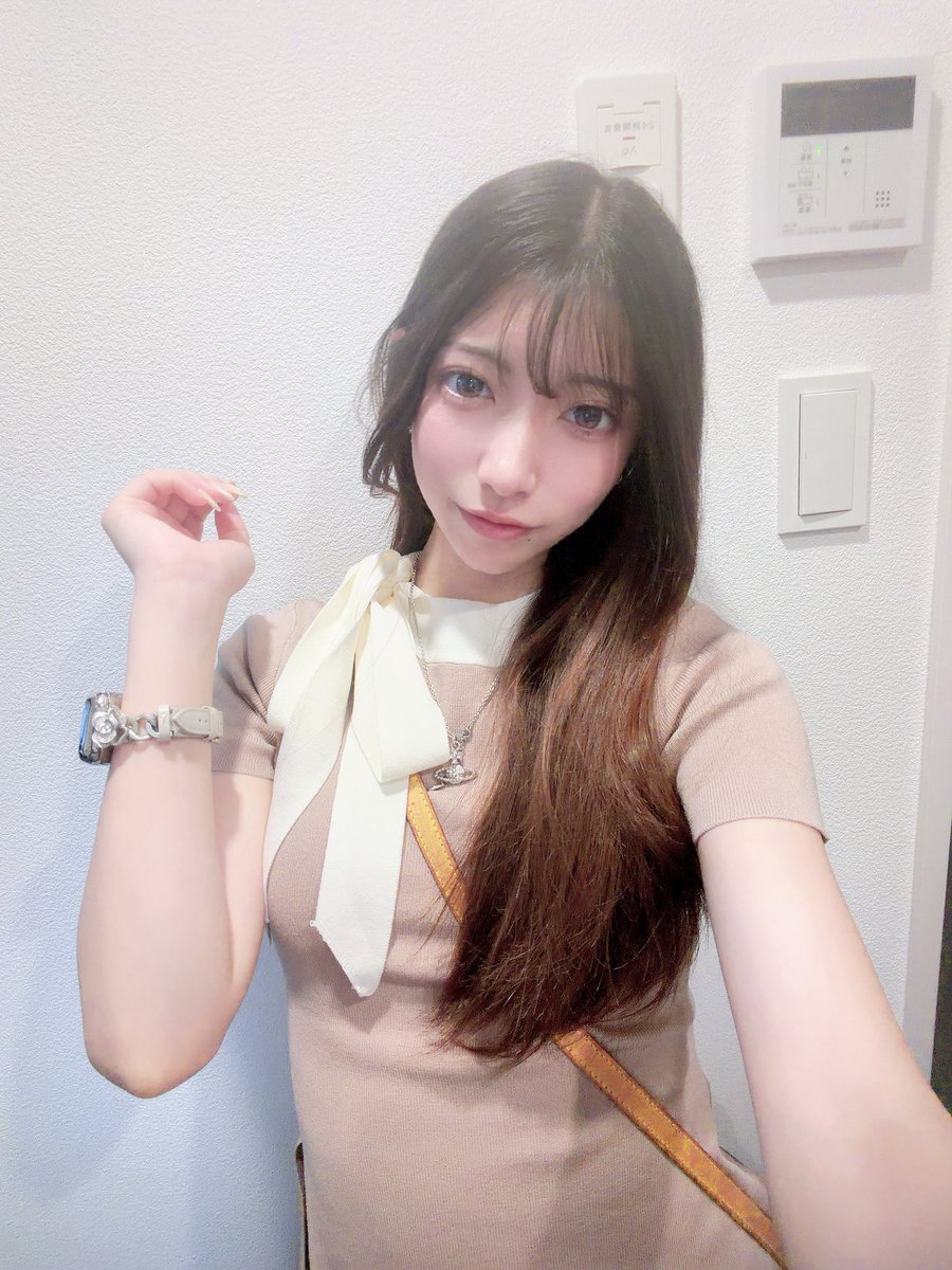 __aina24__'s tweet photo. 珍しく髪の毛巻かない日やった

おやすみなさい https://t.co/zj3LJlh02F