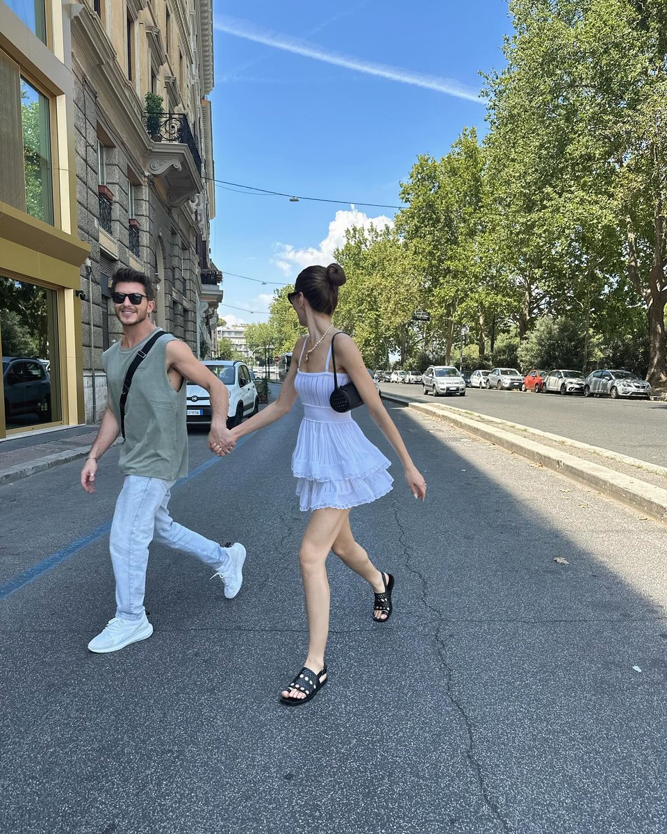 byPolen's tweet photo. ⠀⠀⠀⠀⠀⠀
⠀⠀⠀
⎙𝐻𝑒𝑙𝑙𝑜, 𝑦𝑜𝑢’𝑣𝑒 𝑔𝑜𝑡 𝑎 𝑛𝑒𝑤 𝑛𝑜𝑡𝑖𝑓𝑖𝑐𝑎𝑡𝑖𝑜𝑛:
⟮ ⌨️ ⟯ ⌗ 𝗣𝗛𝗢𝗘'𝐬 𝐉𝐎𝐔𝐑𝐍𝐀𝐋

🇮🇹.     ⋄         ׄ      ﹙  ⛅ 𝑇𝑖𝑚𝑒 𝑡𝑜 𝑡𝑟𝑎𝑣𝑒𝑙 : 𝐩.𝐞.𝐣.𝐰.𝐥  ·. 𝑹𝑶𝑴𝑨 𝑫𝑹𝑬𝑨𝑴𝑺 juntos para siempre. 

⠀⠀⠀ https://t.co/iiSTc7X665
