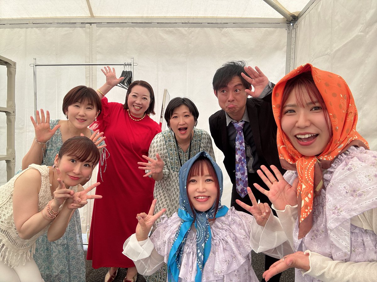mi_note01's tweet photo. 日比谷音楽祭2026武亀セッション
ワークショップに出演したメンバーで🤳
あっという間の夢のような時間を一緒に
経験できたこと、幸せでした❣️

皆さんとのご縁に感謝🍀 https://t.co/tKf3uSoURt