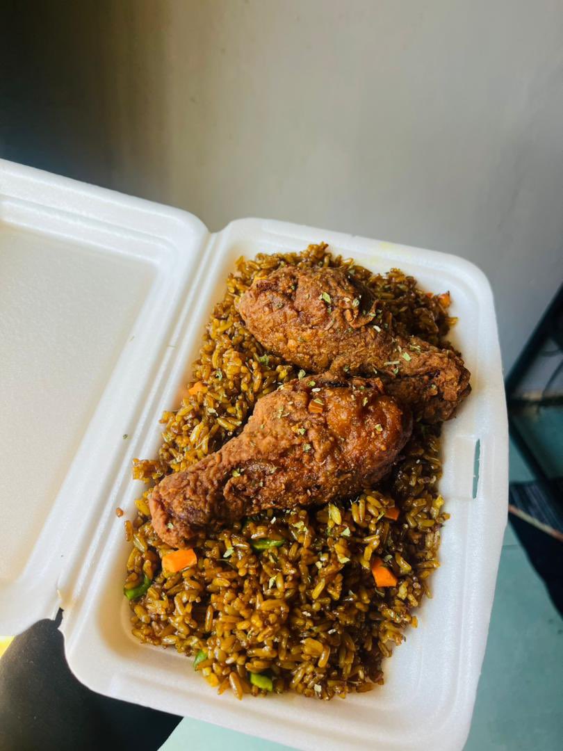 Divine_eats40's tweet photo. K17,000 only. 😍

Divine Eats. Area 18, Near Senti. 📍 https://t.co/aw7jAqhcLN