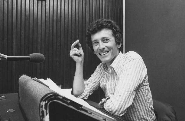 RodneyMarshall1's tweet photo. Somehow missed Robert Powell's 82nd 🎂birthday yesterday. What a varied acting career: from Mahler, Jesus and Richard Hannay, to Doomwatch, sitcom The Detectives and cold-blooded serial killers in Thriller and Zodiac. A wonderfully polished narrator too. https://t.co/Iuq0LScln0