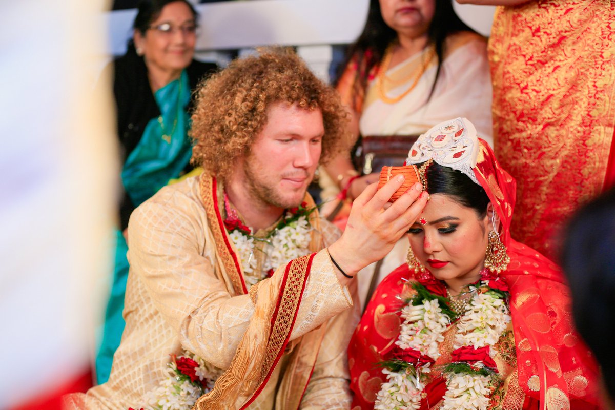 pip_broadcast's tweet photo. LOOKING FOR WEDDING PHOTOGRAPHERS NEAR ME? https://t.co/Ps426s2ndw