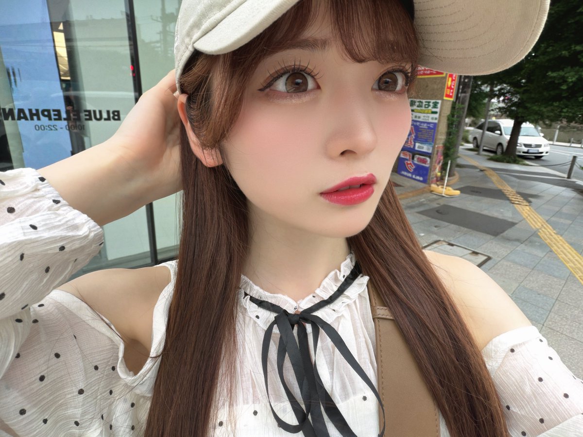 momo_karatea's tweet photo. 肩だけ焼けそう☀️ https://t.co/Zy20fxc9GJ