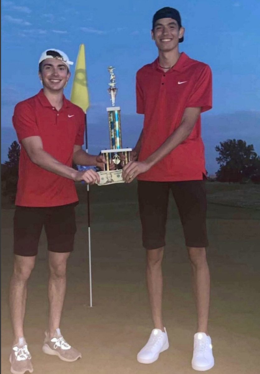 kpio500's tweet photo. 6'9  A.L.  from Wisconsin holding a trophy https://t.co/HLI0h0LD7B