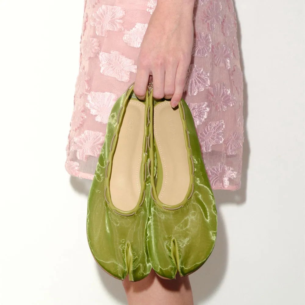 ninefourtykey's tweet photo. ❥ [price drop] PAES Mesh String Flat

💵 IDR 1,175,000 | DP 1jt (membership price)

☼ lime, black
☼ size 230, 235, 240, 245, 250
☼ full set with box
☼ https://t.co/V8XDH2cxpP

— limited slots only, please do submit form for preorder. :) https://t.co/BM50vmB97X