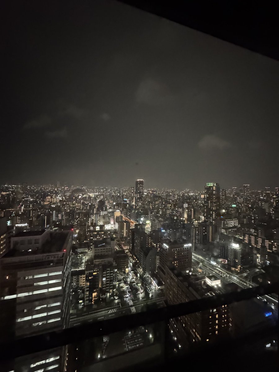 rain1bk's tweet photo. osaka https://t.co/7j4ZsNnLLh