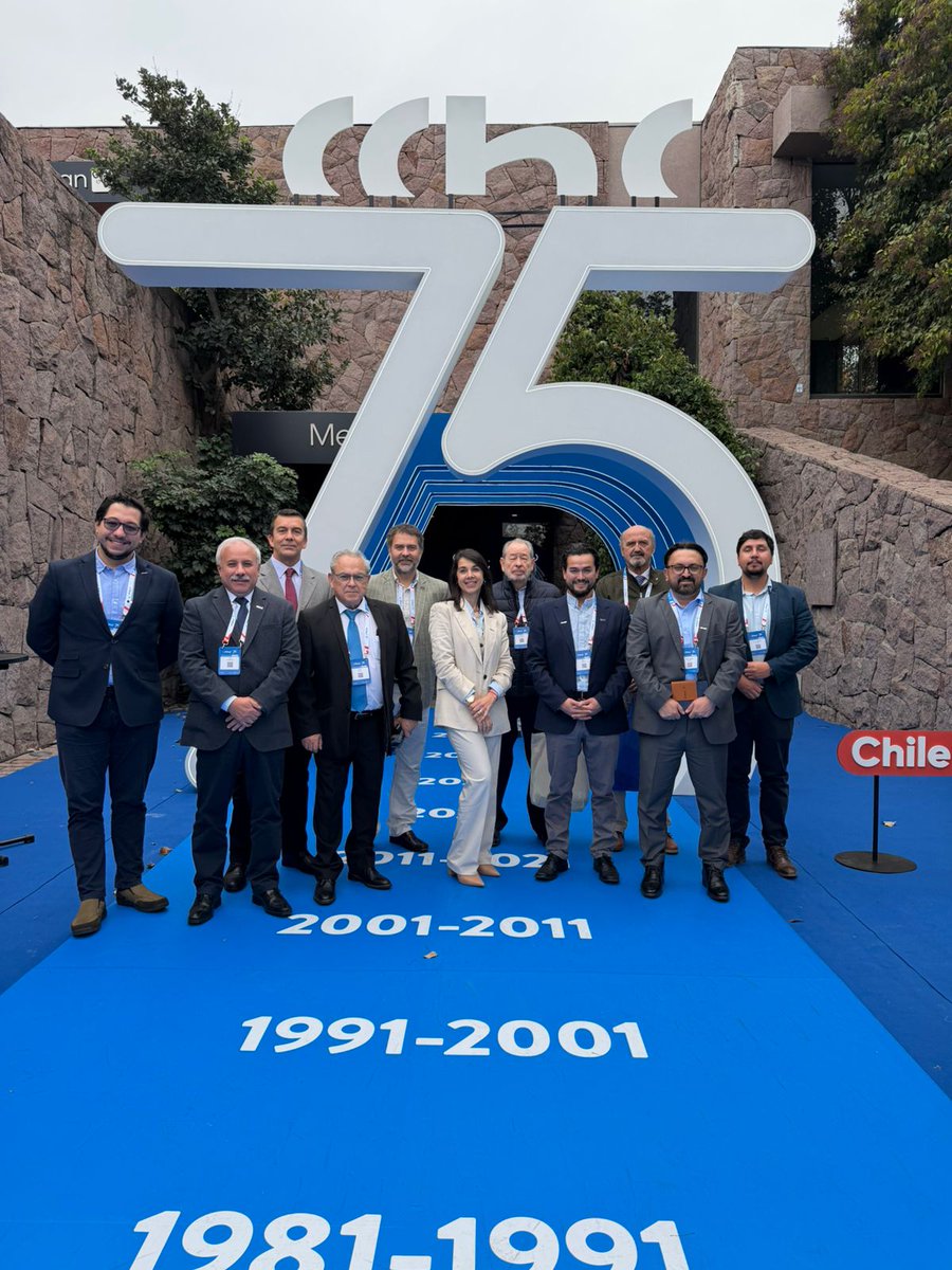 CChCPArenas's tweet photo. CChC #Magallanes participó en la Semana de la Construcción 2026 🏗️ #SDLC2026 
Encuentro clave para abordar desafíos en infraestructura, sostenibilidad, innovación y crecimiento del país 🇨🇱
🔗 Más info: https://t.co/aXFf14u4Ua https://t.co/CGC5wVVha2