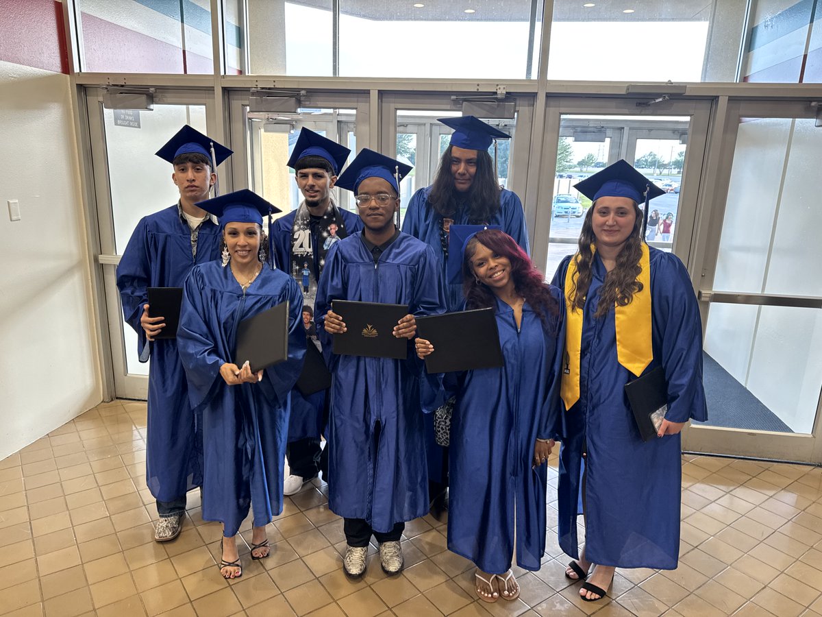 GoodwillNCT's tweet photo. Congratulations to our recent GED graduates, who celebrated their accomplishments with family, friends and peers at a graduation ceremony hosted by the Tarrant County Adult Education &amp; Literacy Consortium! https://t.co/zuvADtPTLC