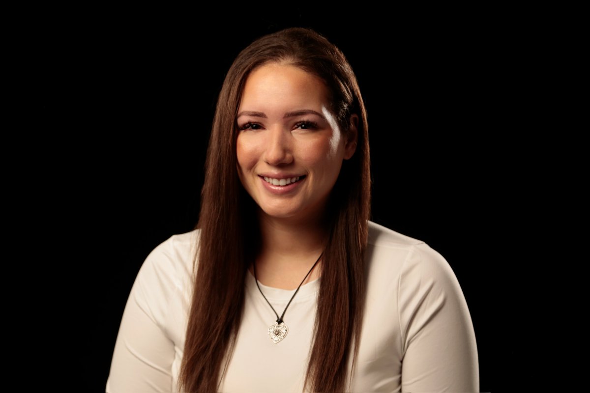 StrategyGroupCo's tweet photo. Wishing our creative and talented Digital Strategist, Samantha Faucher, a happy birthday! 🎂 https://t.co/eCRTptNhX8