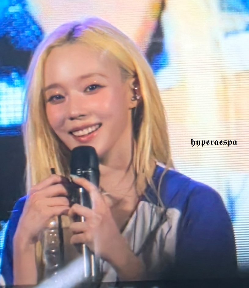 hyperaespa's tweet photo. aespa QUINQUATRIA : Luminous 26.06.02

윈터 프리뷰

#에스파 #aespa #윈터 #김민정  #winter https://t.co/Xyl1bIehIb