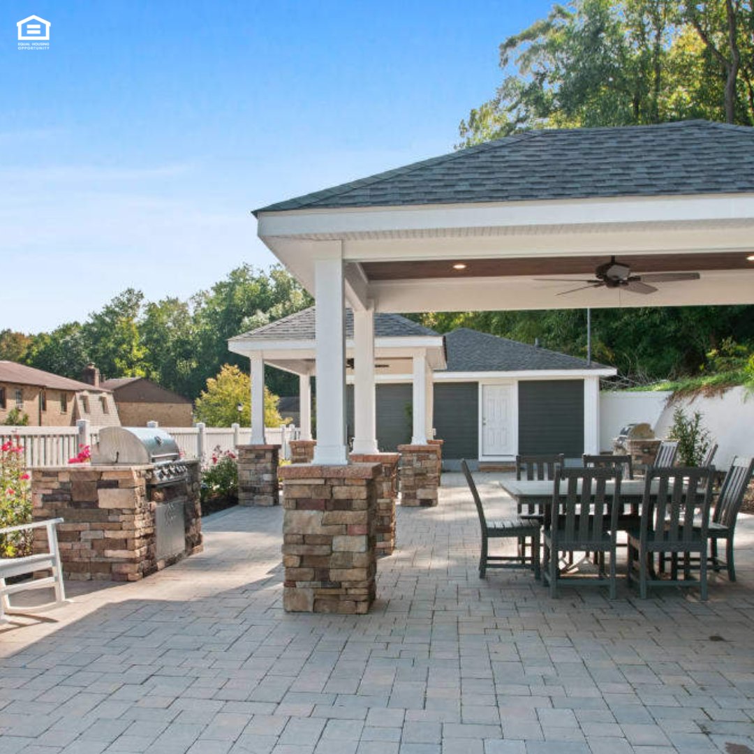 TimberRidgeNJ's tweet photo. Explore the community features at Timber Ridge, including landscaped grounds, a community pavilion, and convenient access to nearby parks. ✨

Schedule a tour today to learn more about our apartment homes and community amenities. https://t.co/gfMEfbiLfK