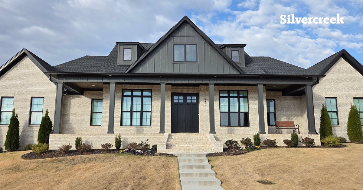 AcmeBrick's tweet photo. Mid-year check-in! 🧱 Check out our top 3 residential brick blends of the year so far:

1️⃣ Silvercreek
2️⃣ White Bluff
3️⃣ Winterstone

From sleek modern neutrals to timeless classics, these fan-favorites are building beautiful communities. 

Which one is your pick? #AcmeBrick https://t.co/KGNMXrghuU