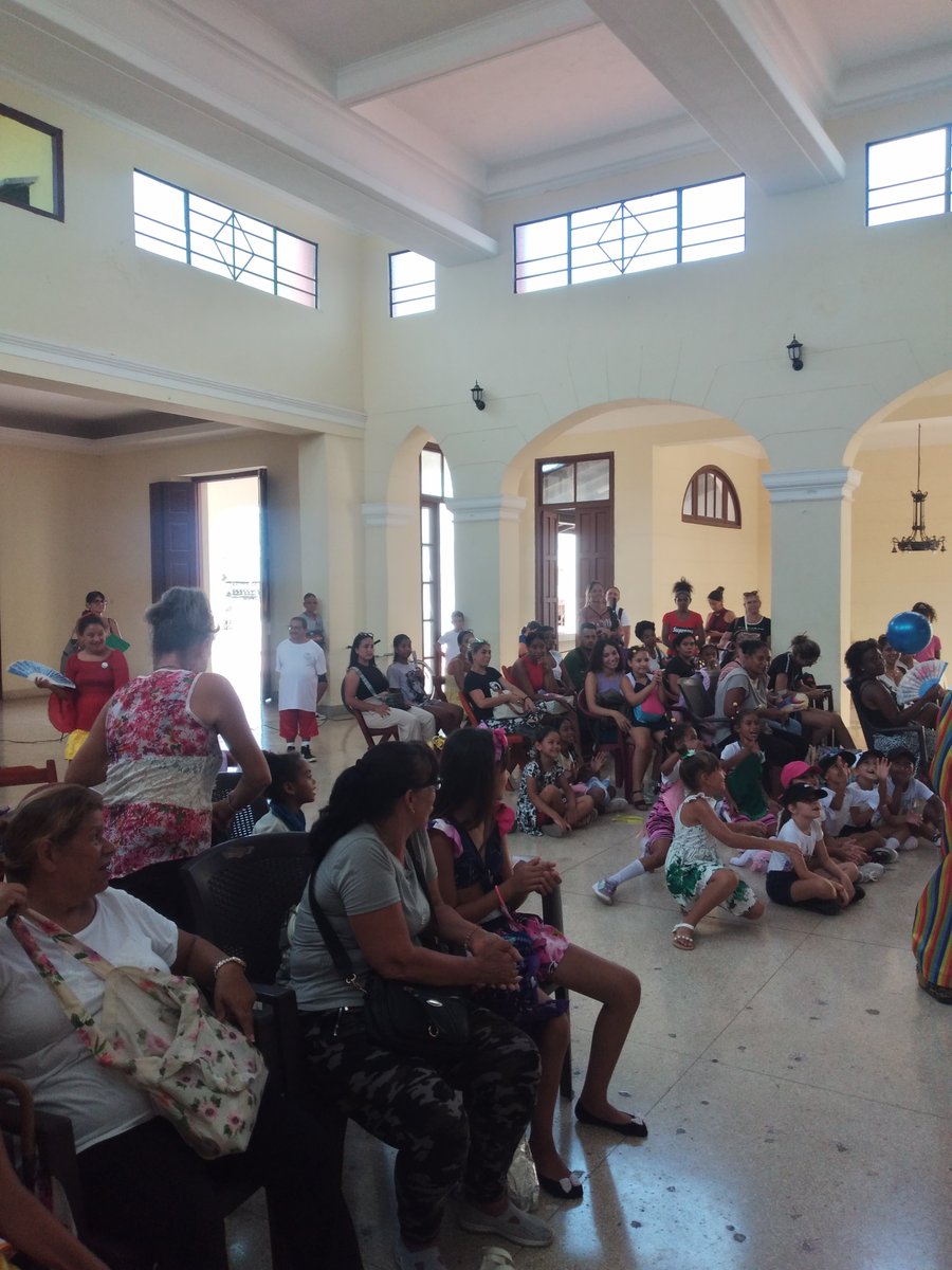 DirectGenEdGua's tweet photo. Día mundial de la infancia #EducaciónGuanabacoa #FidelPorSiempre @YanetHzP25 #LaHabanaDeTodo @KareniaMarrero #CubaEsAmor https://t.co/PvnEPPXEly