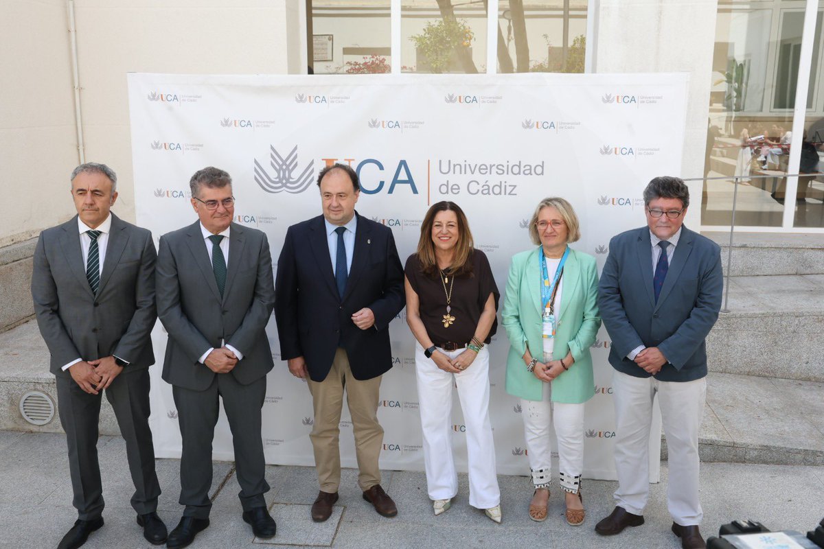 EducaAnd's tweet photo. 📝 ¿Qué ha caído en este primer día de exámenes obligatorios?
✍️ #Lengua: Valle-Inclán, Lorca, Cernuda o Martín Gaite.
⚖️ #Historia: Segunda República, Transición o Liberalismo.
🧠 #Filosofía: Pluralismo y textos de Nietzsche o Locke.
¿Qué opción habéis elegido? 👇 https://t.co/TbOS1Z6Z35