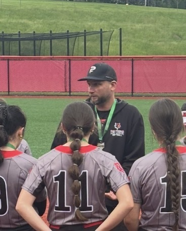 CUYHTS's tweet photo. Congratulations to softball coach Kyle Manfredonia for being named Chagrin Valley Conference Metro Division Co-coach of the Year! https://t.co/6cSDZKQqlQ