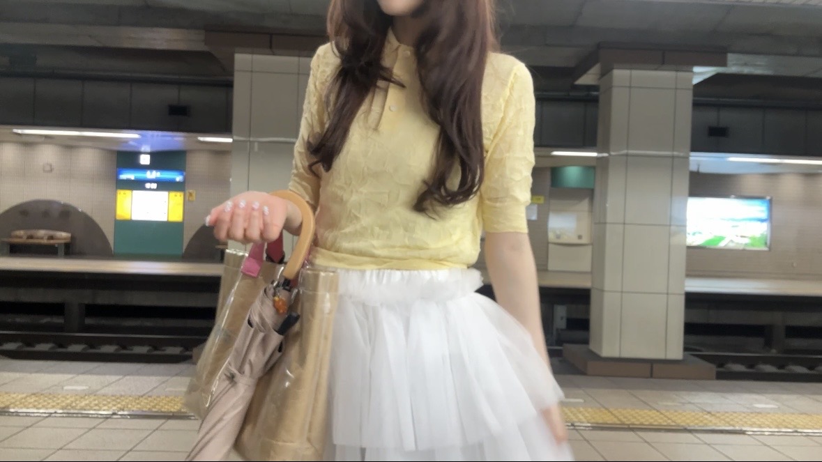 meseklazit's tweet photo. 去年は楽さを重視していたのですが(1,2枚目)、今年はレディな雰囲気で行きたくてかわいいアイテムを集めています♬₊˚.　最近はチュールスカートにはまってヘビロテ中です(^ｰ^;)💧
ご旅行めいっ…

(残り13文字｜画像:4)
#mond_meseklazit https://t.co/8qTacWurCK