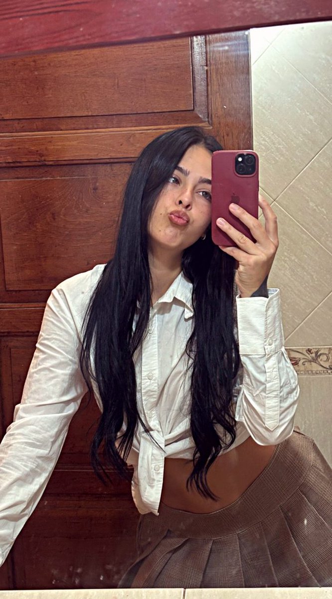 okarezki's tweet photo. feeling fruity and playful rn gotta love it https://t.co/n6gjzwZBsU