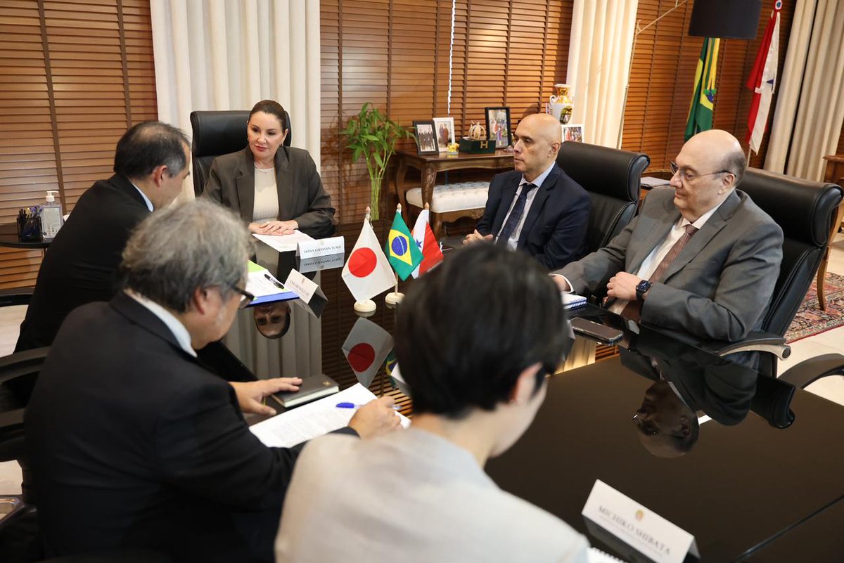 EmbJapao's tweet photo. Agradeço a cortesia da Governadora @hana_ghassan pela calorosa recepção em nossa visita a #Belém (PA), na semana passada. Senti grande satisfação em nossa conversa sobre o acolhimento da cultura japonesa pela população da região. https://t.co/chF3iFmAP0