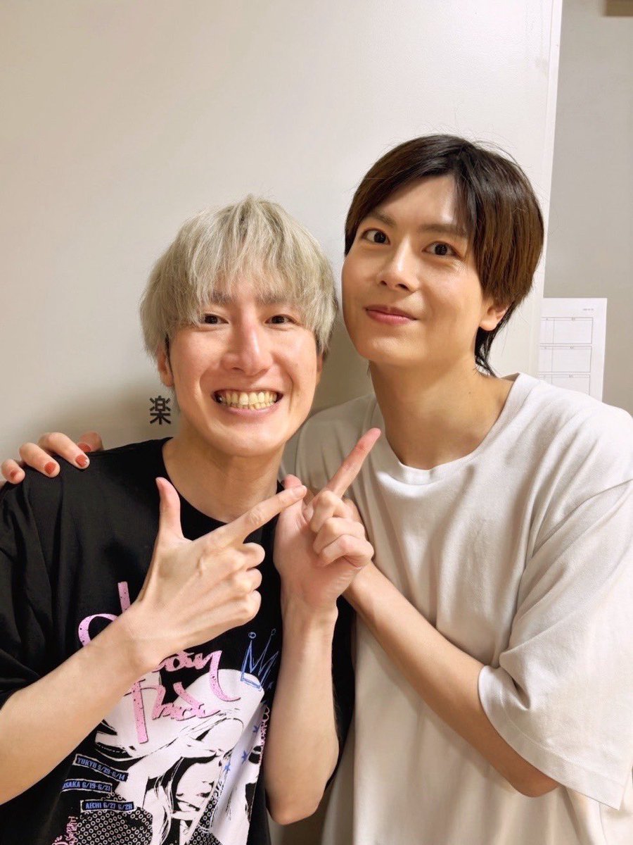 hideyatawada's tweet photo. #梅棒 #ラヴオール
休演日明け4日目、一輝さんの初日でした◎
お足元の悪い中ご来場ありがとうございました！
ここから2日間は一輝さんターンとなります💻✨
つるさんとの違いもお楽しみください☝️
明日も同じく19:00公演です！
劇場でお待ちしております。 https://t.co/OqRYrjgccn