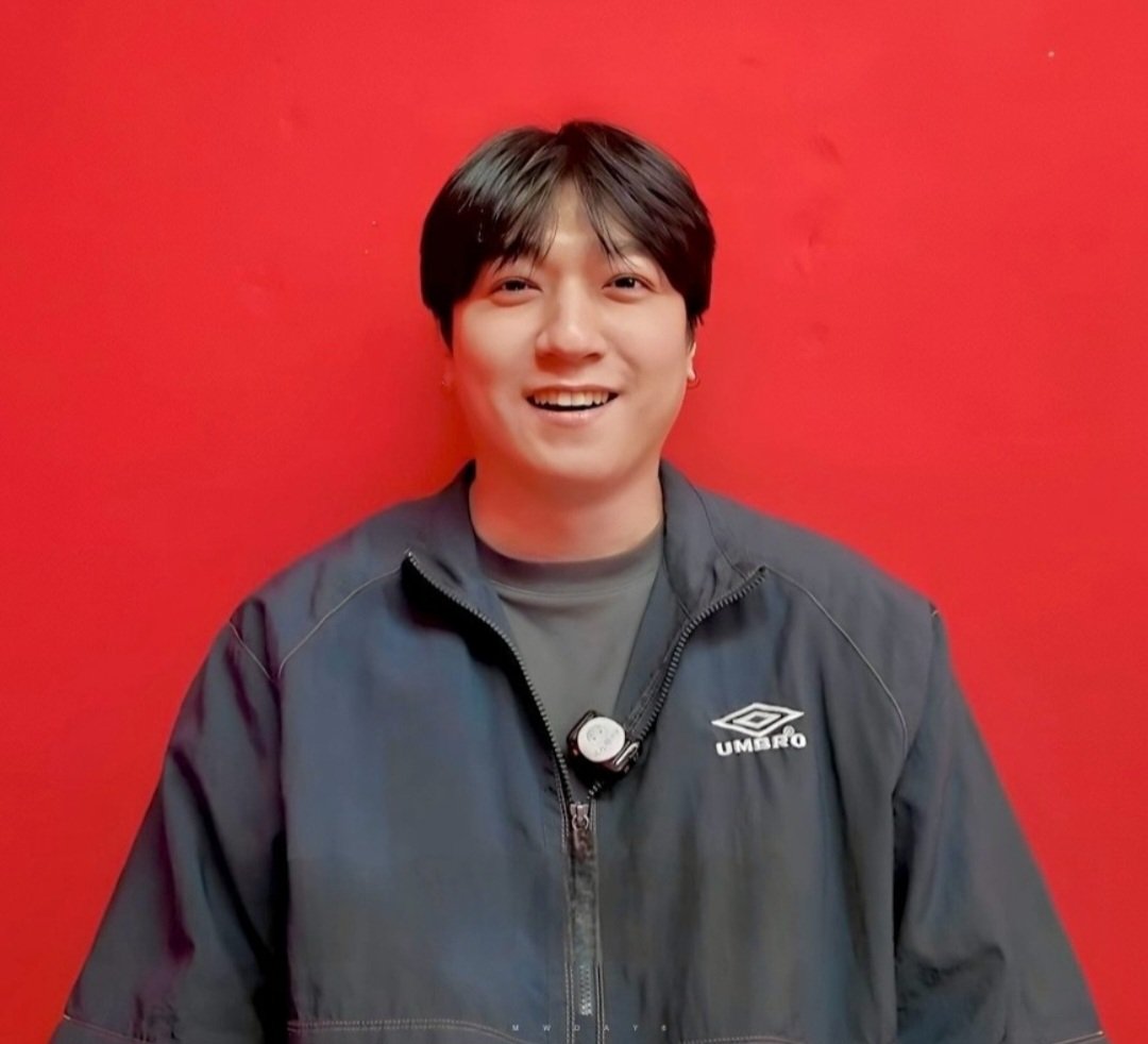 brimengphile's tweet photo. Pas hamil ngidam banget ni orang, ettt munculnya juga mayan mirip sama bapak ini🤣🤣 https://t.co/Ir19PdJWck
