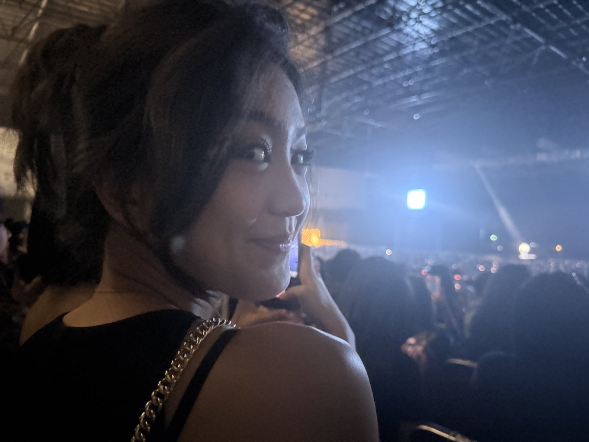 Greesel_JKT48's tweet photo. #GreeSelasa jujurrr vibesnya proud mom moment…. LOLLL https://t.co/QIspx9PO2N
