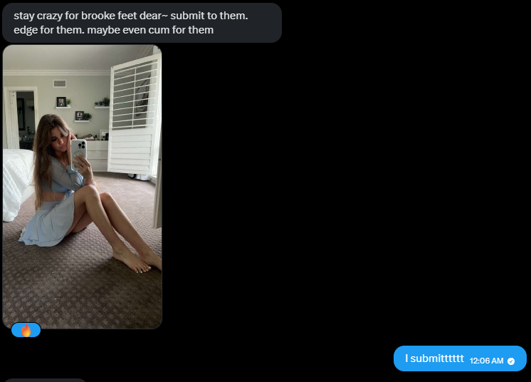 VetBattler's tweet photo. I just lost a #wankbattle against @subbyskyelahh!

I couldn't fight back at all, from the start they were making me weak and melting my mind with Brooke's perfect feet~

It was just flame after flame from me while they got their revenge~ 😩 https://t.co/UpKh7CKubW
