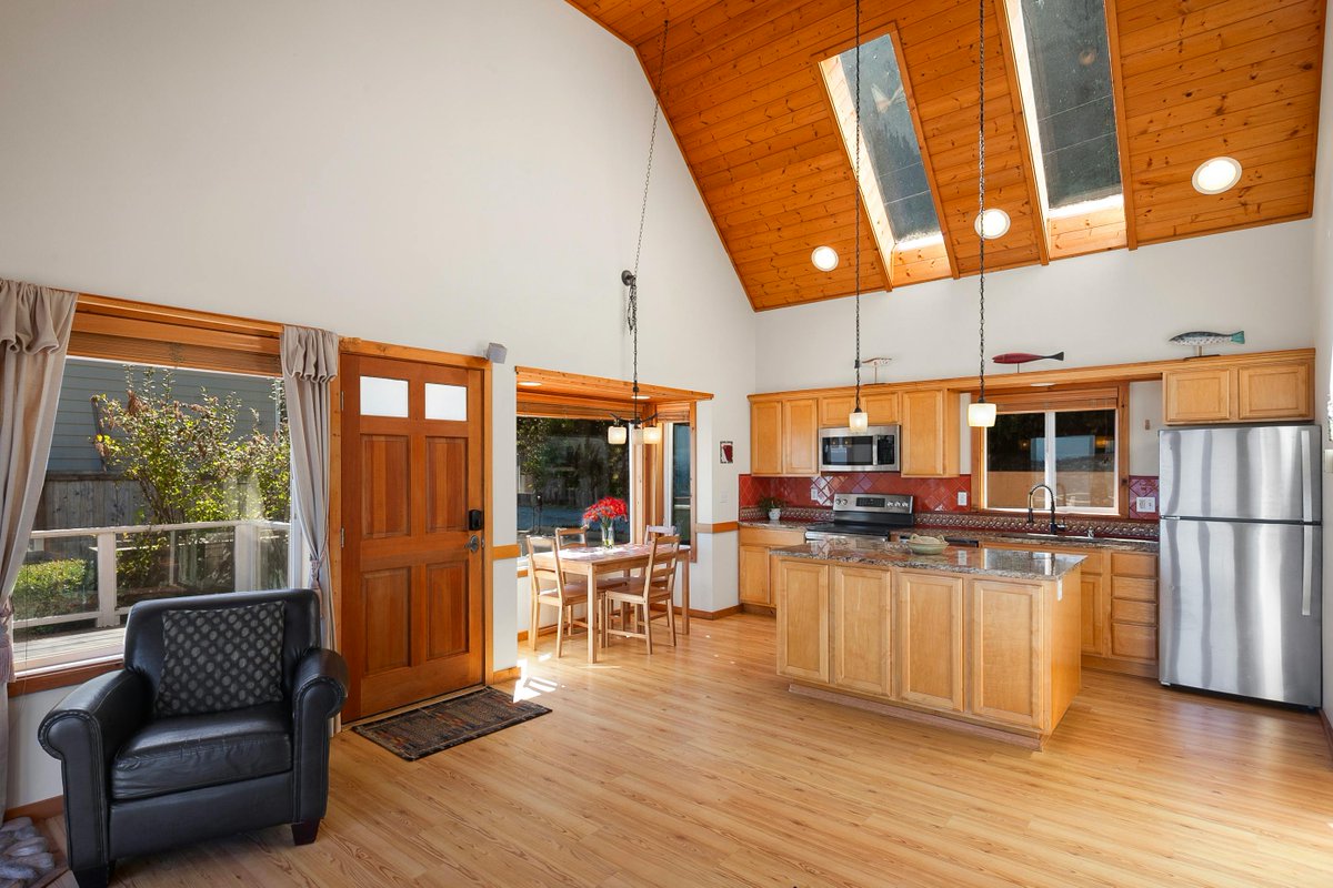 NATLdesignco's tweet photo. Smart space like this is planned, not improvised. National Designers turns a permit set into builder-ready layouts, elevations, renderings, &amp; full takeoffs, every cabinet and counter run notated to the SKU. Reach out today to learn more about our kitchen and bath design services. https://t.co/BlaQJUTPvT