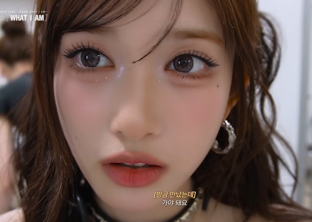 leeseo_ive_tai's tweet photo. いやどういう目の大きさしてるのさあなた https://t.co/Ug4vZdPobU