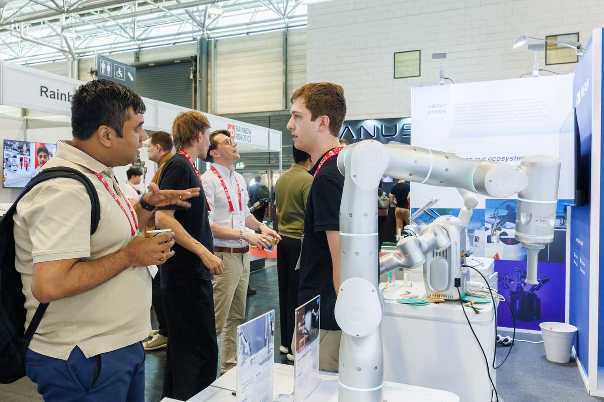 FlexivRobotics's tweet photo. ICRA 2026 is here, and we've brought something special to Vienna 👀

📍 Booth 130, Hall B
📅 June 2–5, 2026
📌 Vienna Congress &amp; Convention Center

#ICRA2026 #Flexiv #AdaptiveRobotics #EmbodiedAI #PhysicalAI #Robotics https://t.co/Xe4zrMxaQM