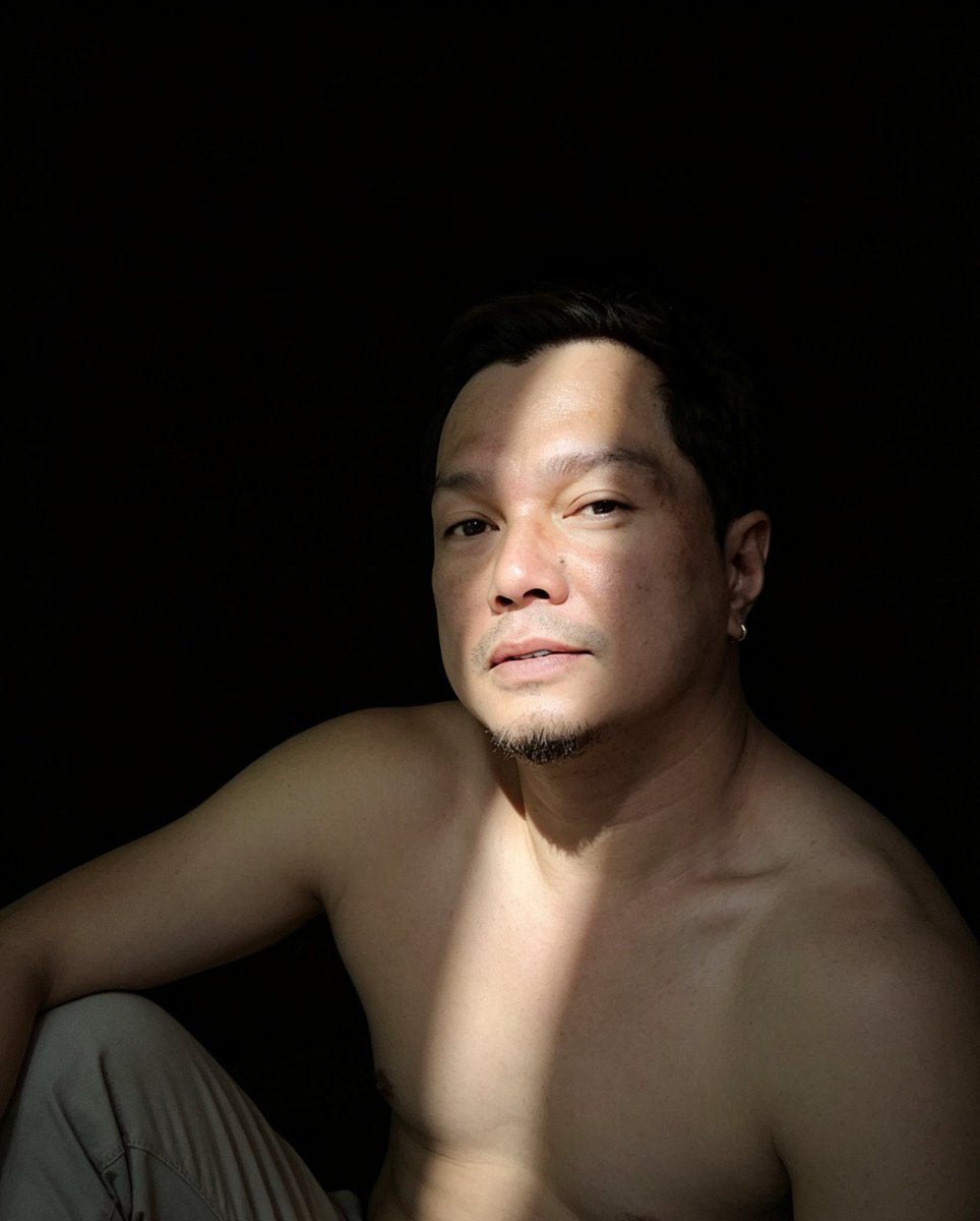 imdada13's tweet photo. Light in the Darkness
#emotemoment https://t.co/7Gqpx1AjIK