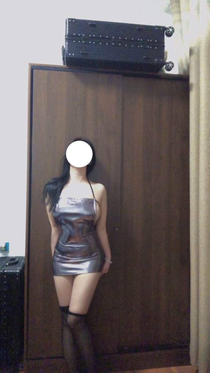 LayneMoussa1's tweet photo. 《女-加急匹配》：刚毕业的女大学生求包

身高170 体重115斤 三维 98 66 101 E罩杯

要求：一二线城市，每个月零花钱5000+（她自己也找工作），晚上陪睡！

联系方式 : https://t.co/9xE3eINWPD
获取真实生活照: https://t.co/wXiEYZmTy3 https://t.co/3aUKcw5z77