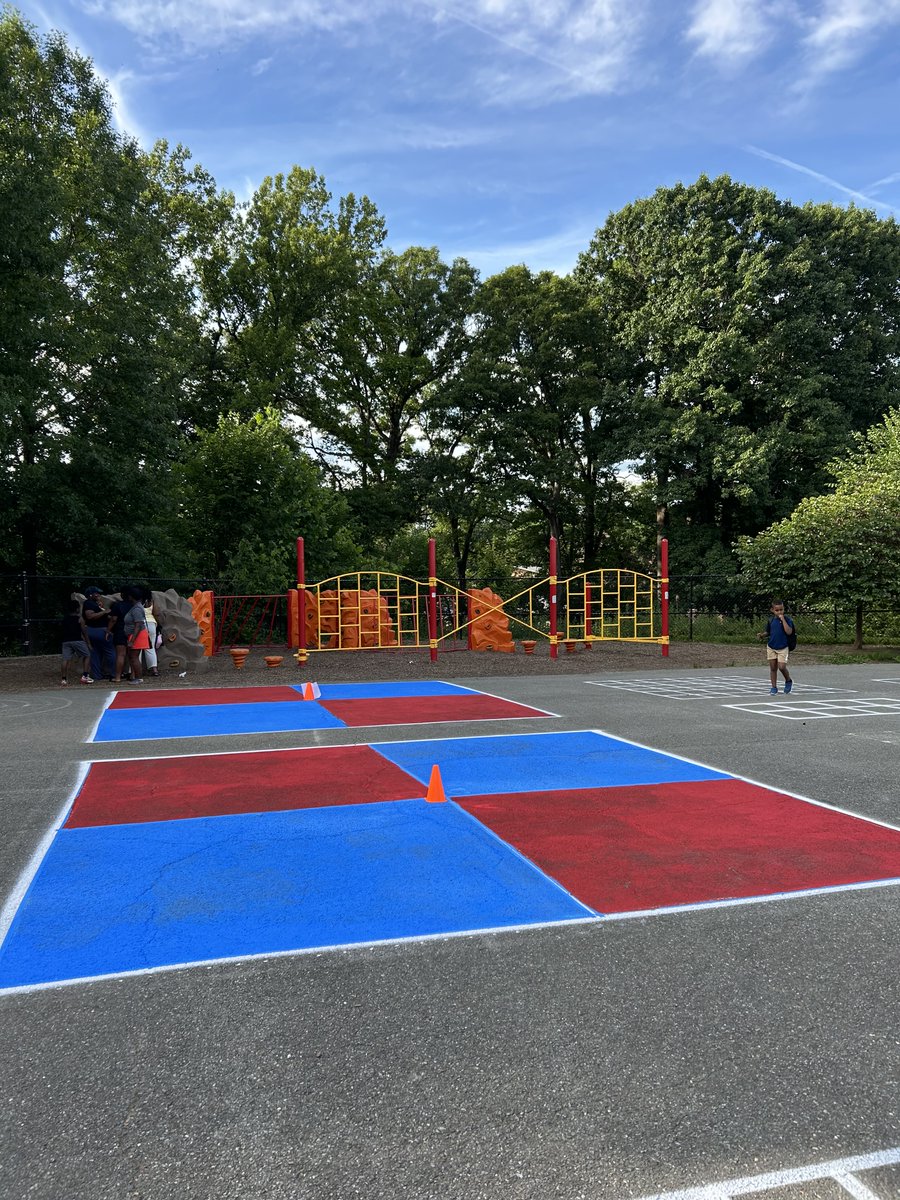 ESilverSprCSL's tweet photo. At East Silver Spring ES, our community is coming together to bring the Peaceful Playground Project to life on our blacktop! Through the dedication of community partners, we're creating colorful playground spaces that encourage a healthier recess. @csspecialist77 @CSconnect_MCPS https://t.co/0O6giYmQSS