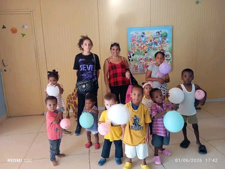 Bonnie_0109's tweet photo. Este 1 de junio @JovenClubStgo celebra el Día Internacional de la Infancia con variadas actividades para los pequeños del Hogar de niños sin cuidado parental "La Casita", reflejo de que la niñez es el tesoro más preciado de nuestra sociedad. @TurquinoTeVe @moritastgo https://t.co/YCB7UwVVVQ