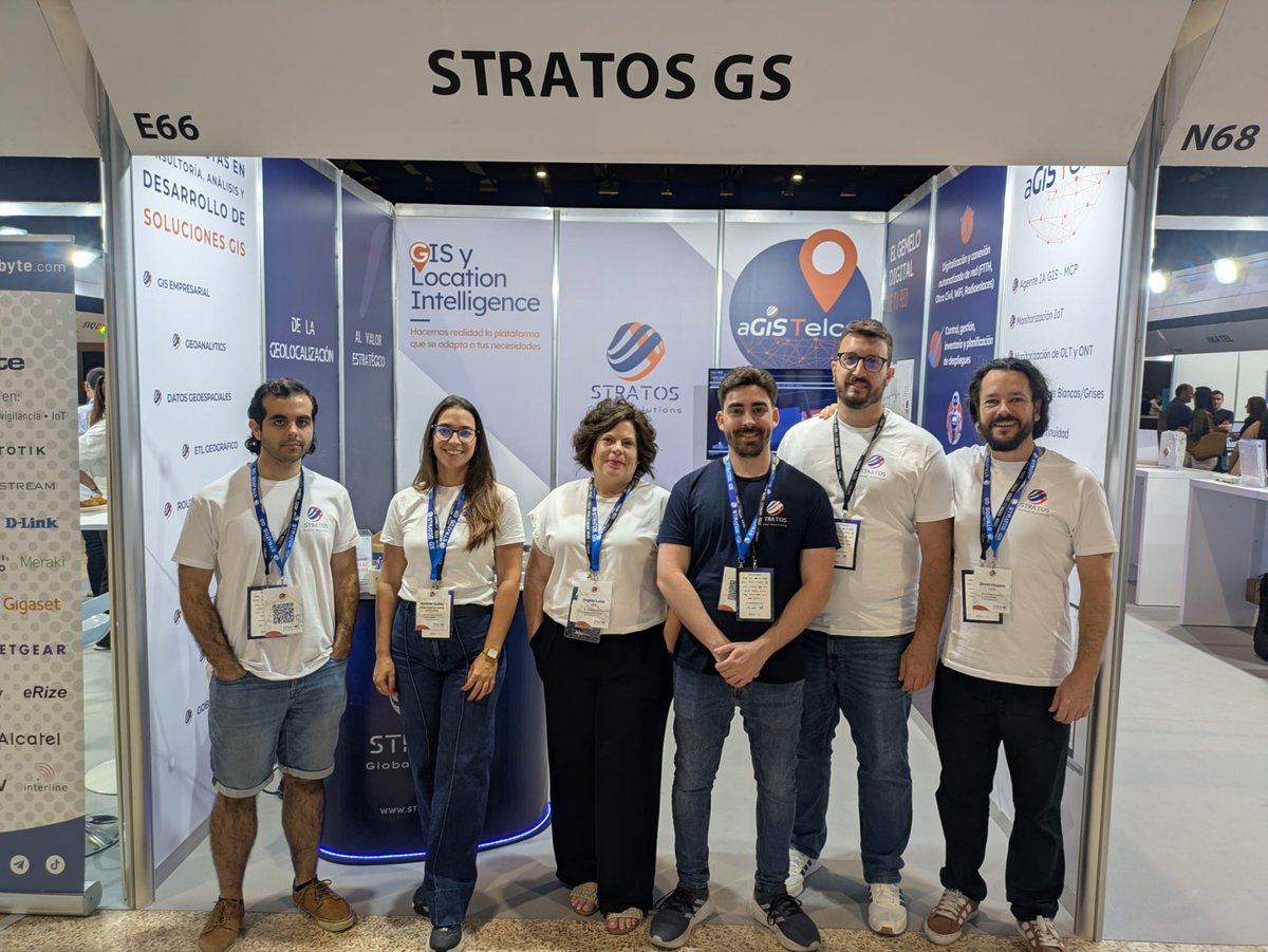StratosGS_'s tweet photo. Gracias a todos los que nos visitasteis en @aotec_es para descubrir cómo #aGISTELCO impulsa la transformación digital del sector telco con #IA, #GIS e #IoT.

Y enhorabuena a @tmdigitalgranada, ganadora de 1 año de licencia gratuita de aGIS Telco PRO🏆

¡Nos vemos en la próxima!🚀 https://t.co/hkoGQaFE2F