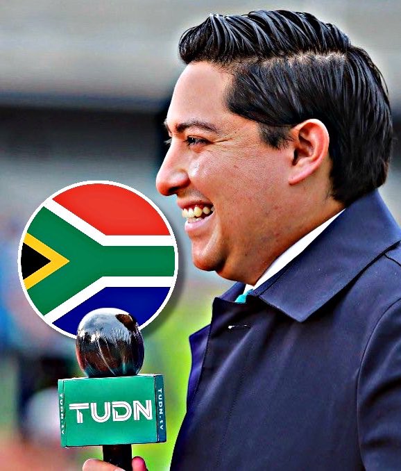 AllFutbolMX's tweet photo. 🚨🇿🇦 CONFIRMED: Julio Ibáñez has been RELEASED by South African authorities and will RETURN TO MEXICO AFTER TWO MONTHS.

The Mexican journalist and TUDN reporter had been held in custody after being accused of terrorism and espionage by armed authorities. 🤯

Via @TUDNMEX https://t.co/Hzx8MBHu7a