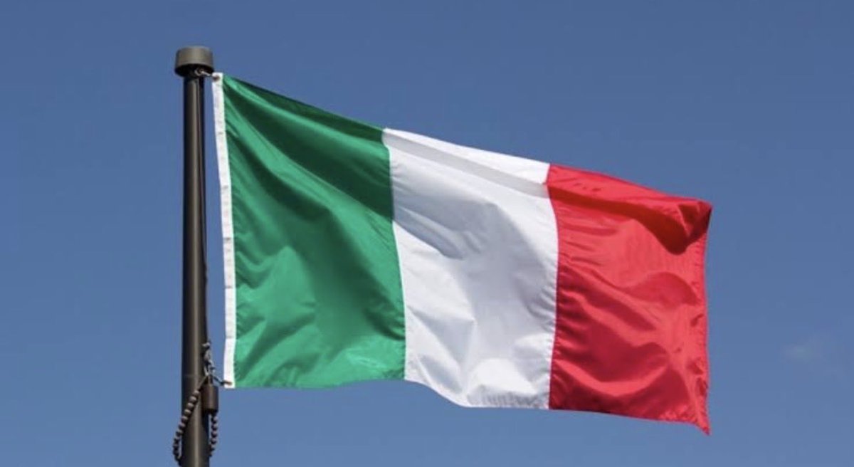 AndreaMatarazzo's tweet photo. 80 anos atrás o povo italiano, em plebiscito, decidiu pela república.
Viva a República Italiana https://t.co/yzLESPjErw