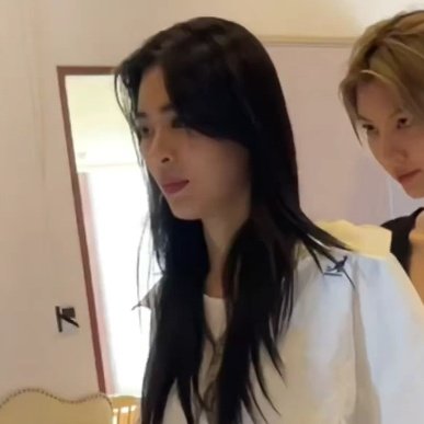 nabisforwheein's tweet photo. YADA NO VA A VOLVER A ACTUAR EN UN PUTO GL EN SU VIDA, FELICIDADES CH3 HIJO DE TU PUTA MADRE, TENIA QUE TRATARLAS BIEN PERO NO, PERDIMOS UNA LESBIANA EN EL GL, UNA REPRESENTACIÓN JUSTO EN EL MES PRIDE, ES UN ACTO DE HOMOFOBIA, QUE SEA LIBRE Y WE VACHA DE ESA MIERDA https://t.co/cPPVpYB4YH