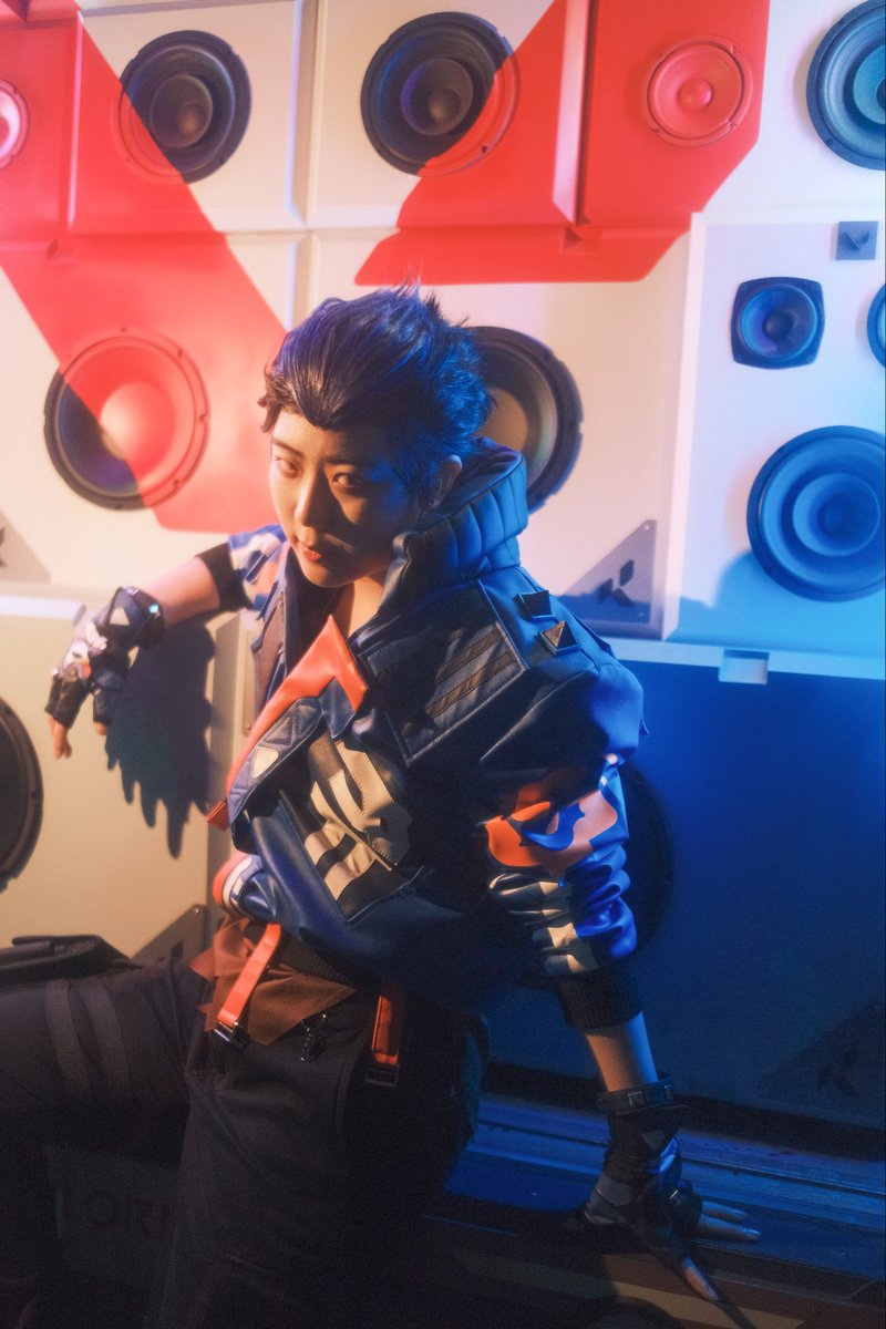 whoislav's tweet photo. Thank you @valorant for the opportunity to be a part of @stayinbloomfest! It was an honor to greet everyone who stopped by the Cypher truck as Yoru 💙
if you beat me in rock paper scissors no u didnt
@dabinmusic @riotgames
#valorant #stayinbloom https://t.co/y31gJAtJ3H