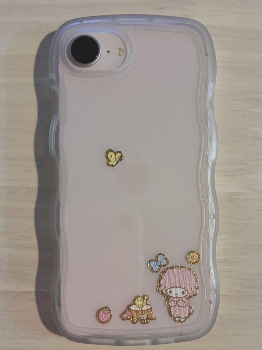 sheepmary0's tweet photo. 最近ピアノちゃんが好きなのでスマホに貼りました(๑╹ω╹๑ )かわいい。
うちのスタッフ漏れなく全員シール貼ってるww https://t.co/tiIGTxo9A8