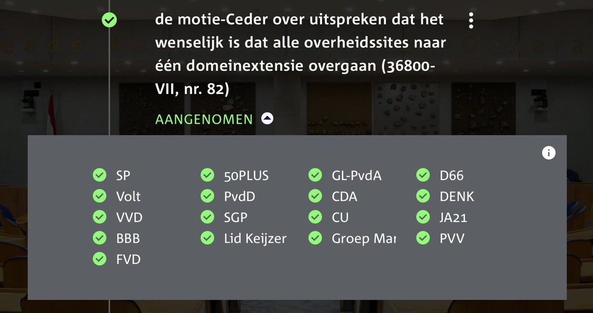 suusonline's tweet photo. Het CDA staat gewoon keihard te liegen in een #stemverklaring. @HannekeSteen "Het CDA zal TEGEN de motie stemmen over de hypotheekrenteaftrek ( 'Uitspreken dat niet getornd mag worden aan de hypotheekrenteaftrek') Onze fractie steunt spreekt-uit moties niet, en dat is de reden waarom wij tegen zullen stemmen."
Bullshit. Moet ik nog meer voorbeelden opzoeken waaruit blijkt dat het CDA sinds ze in de coalitie zitten WEL spreekt-uit moties heeft gesteund? #KabinetJetten #CDA #TweedeKamer