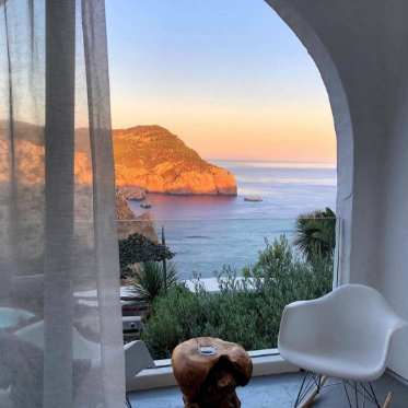 s_pp_ss_p's tweet photo. On the beach in the early morning, the breeze is gentle and the light is warm

Let's set off into a new day with anticipation https://t.co/sDHxpWJLHM