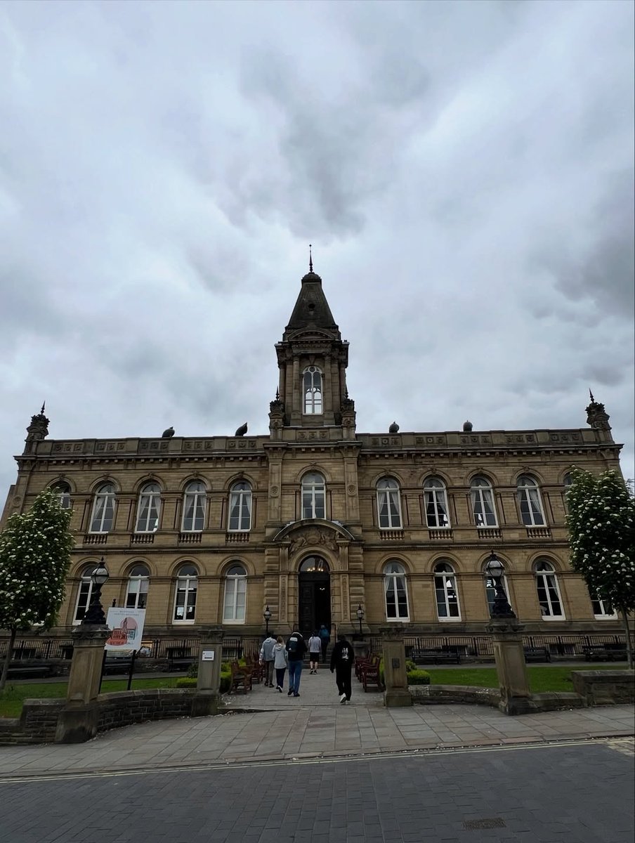 we_are_zip's tweet photo. Our city > 

You simply cannot beat the beauty of Bradford at this time of year!

Photos by: @charlotte_ioio

📲 Download our app:  https://t.co/mnQ9GJ8ryW
📞 01274 689999
🌐 https://t.co/3EOCOiPJna
.
.
.
.
.
#Bradford #ZipTaxis #Home #Explore #Travel https://t.co/JLCVn4ON79