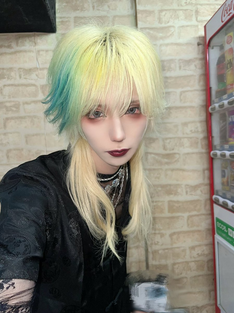 dr_johnny_dr's tweet photo. 昨日池袋BlackHole
M.E.S.S ドラムサポート
ありがとうございました‼️

6月1本目から最高に楽しいライブになりました！！謝謝🐼 https://t.co/JfNAjMijhJ